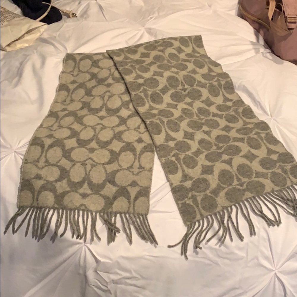 Coach scarf
